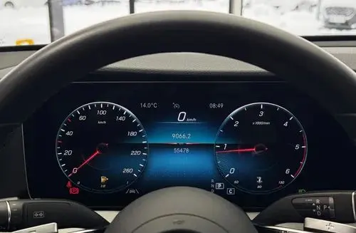 MERCEDES-BENZ Klasa E 