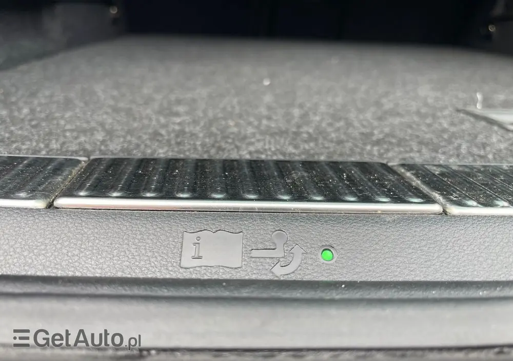 SKODA Superb 2.0 TSI L&K DSG