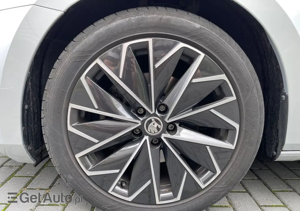 SKODA Superb 2.0 TSI L&K DSG