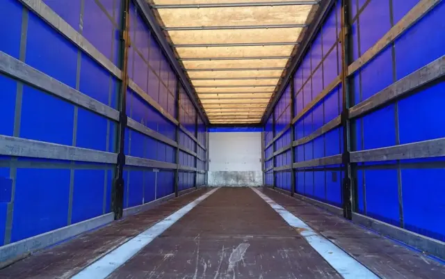 SCHWARZMULLER FIRANKA / OŚ PODNOSZONA / OSIE SAF / 