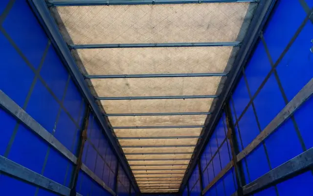 SCHWARZMULLER FIRANKA / OŚ PODNOSZONA / OSIE SAF / 