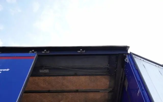 SCHWARZMULLER FIRANKA / OŚ PODNOSZONA / OSIE SAF / 