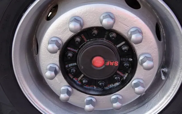 SCHWARZMULLER FIRANKA / OŚ PODNOSZONA / OSIE SAF / 