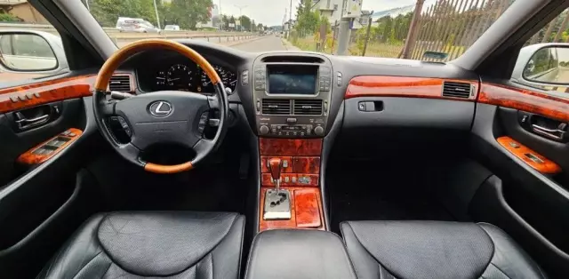 LEXUS LS 