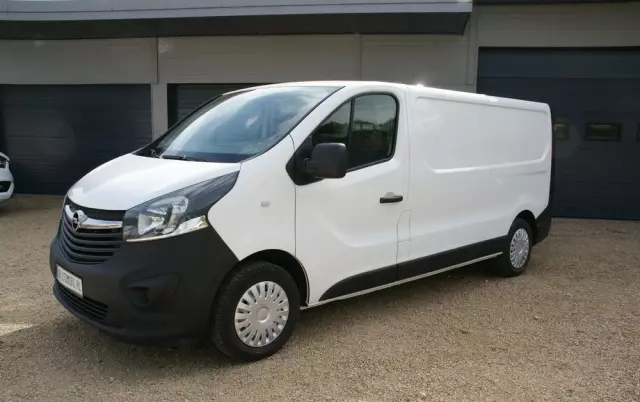 OPEL Vivaro 