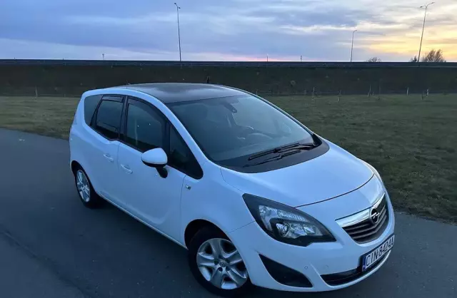 OPEL Meriva 