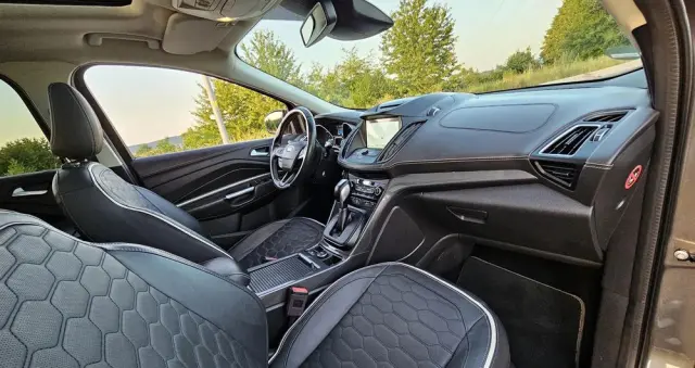 FORD Kuga 2.0 TDCi 4x4 Vignale