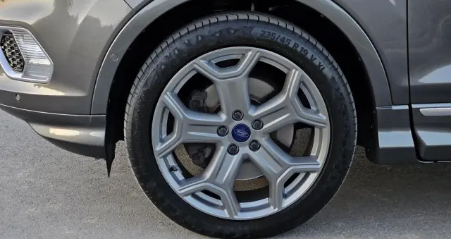 FORD Kuga 2.0 TDCi 4x4 Vignale