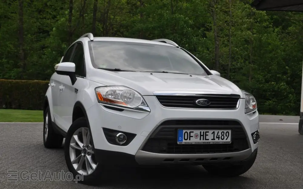 FORD Kuga 2.0 TDCi 2x4 Titanium