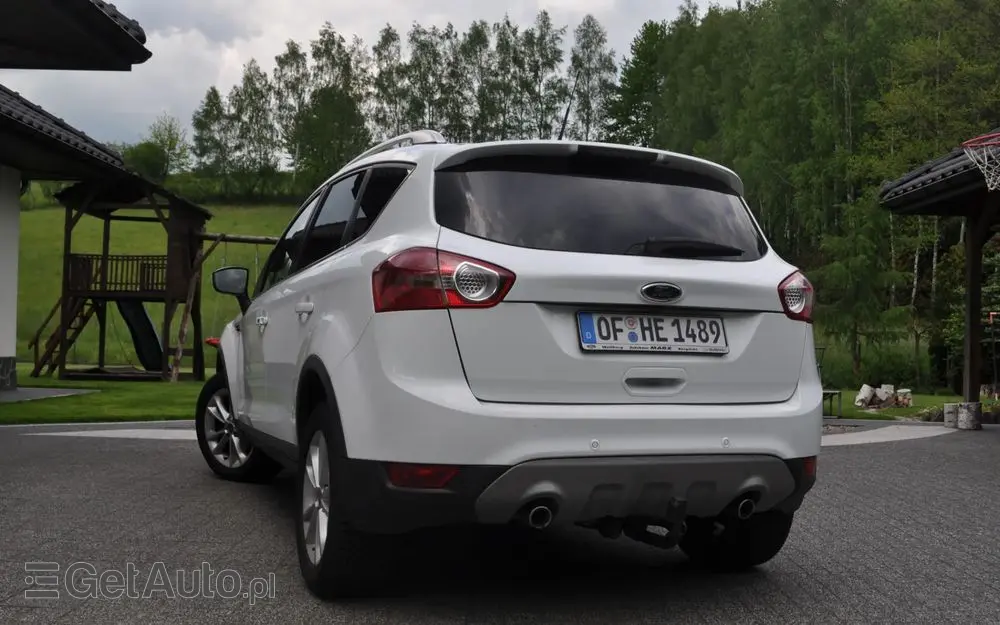 FORD Kuga 2.0 TDCi 2x4 Titanium