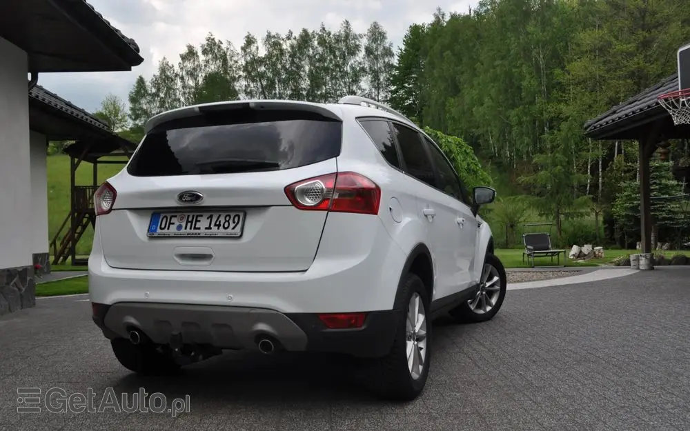 FORD Kuga 2.0 TDCi 2x4 Titanium