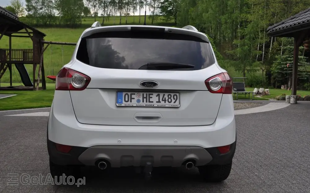 FORD Kuga 2.0 TDCi 2x4 Titanium