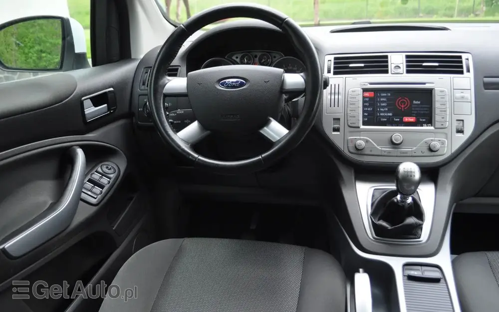 FORD Kuga 2.0 TDCi 2x4 Titanium
