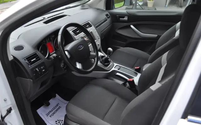 FORD Kuga 2.0 TDCi 2x4 Titanium