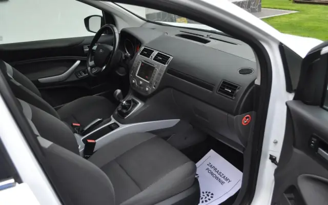 FORD Kuga 2.0 TDCi 2x4 Titanium