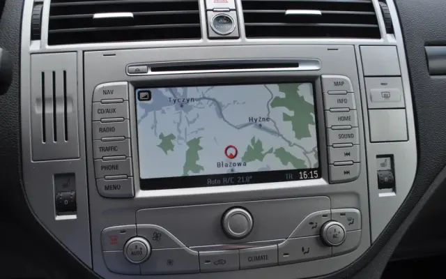 FORD Kuga 2.0 TDCi 2x4 Titanium