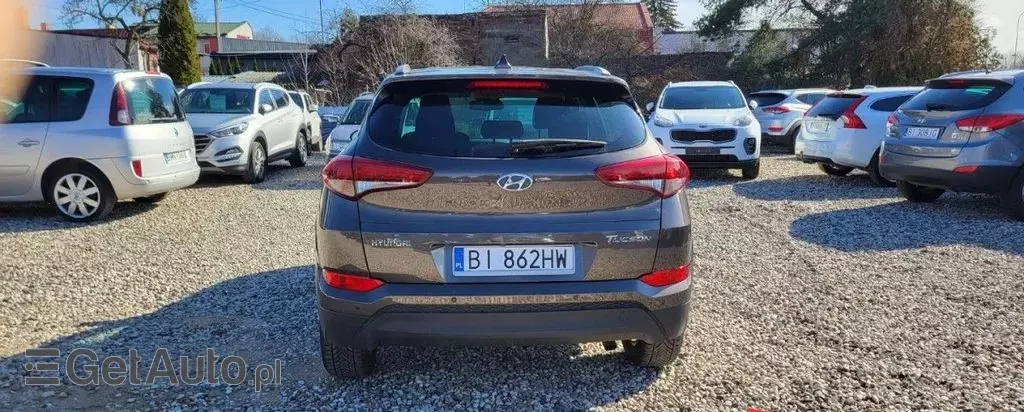 HYUNDAI Tucson 