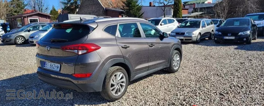 HYUNDAI Tucson 
