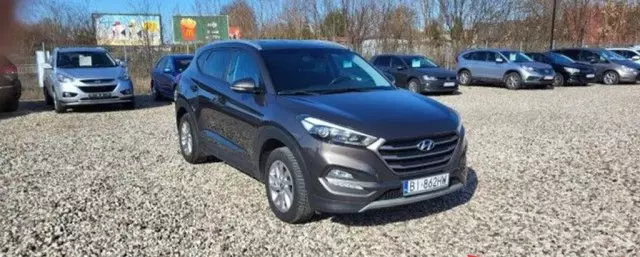 HYUNDAI Tucson 