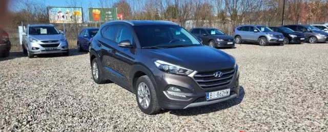 HYUNDAI Tucson 