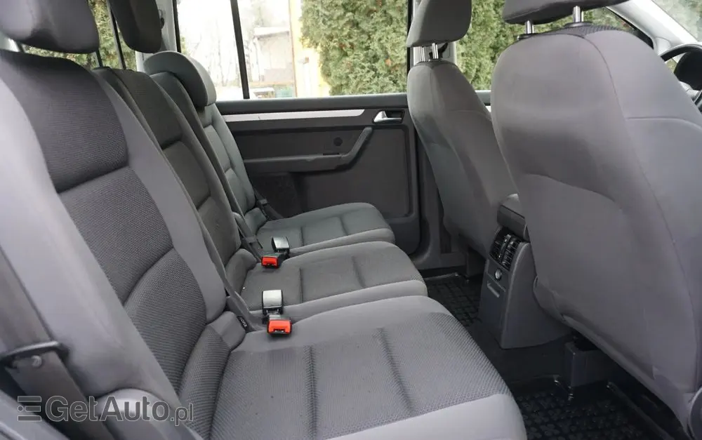 VOLKSWAGEN Touran 1.6 TDI DPF BlueMot Comfortline