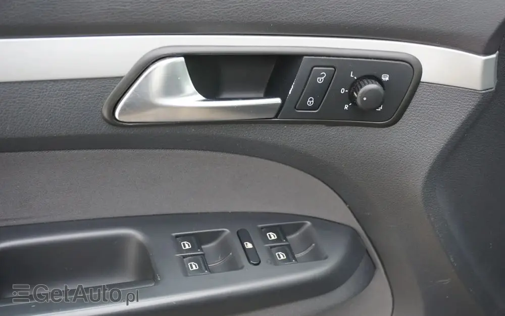 VOLKSWAGEN Touran 1.6 TDI DPF BlueMot Comfortline