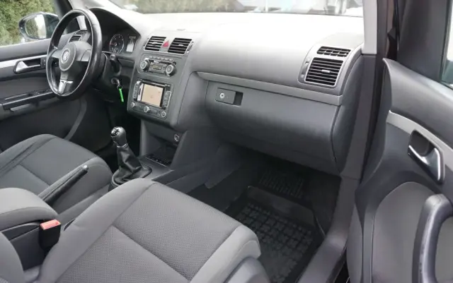 VOLKSWAGEN Touran 1.6 TDI DPF BlueMot Comfortline