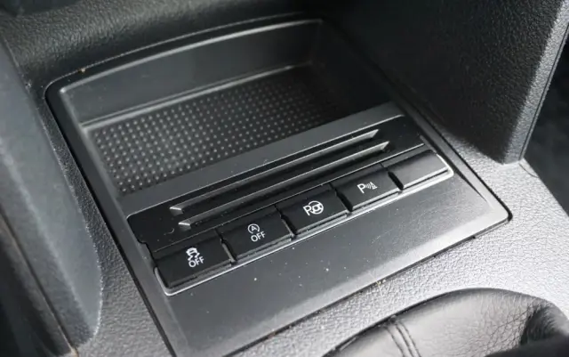 VOLKSWAGEN Touran 1.6 TDI DPF BlueMot Comfortline