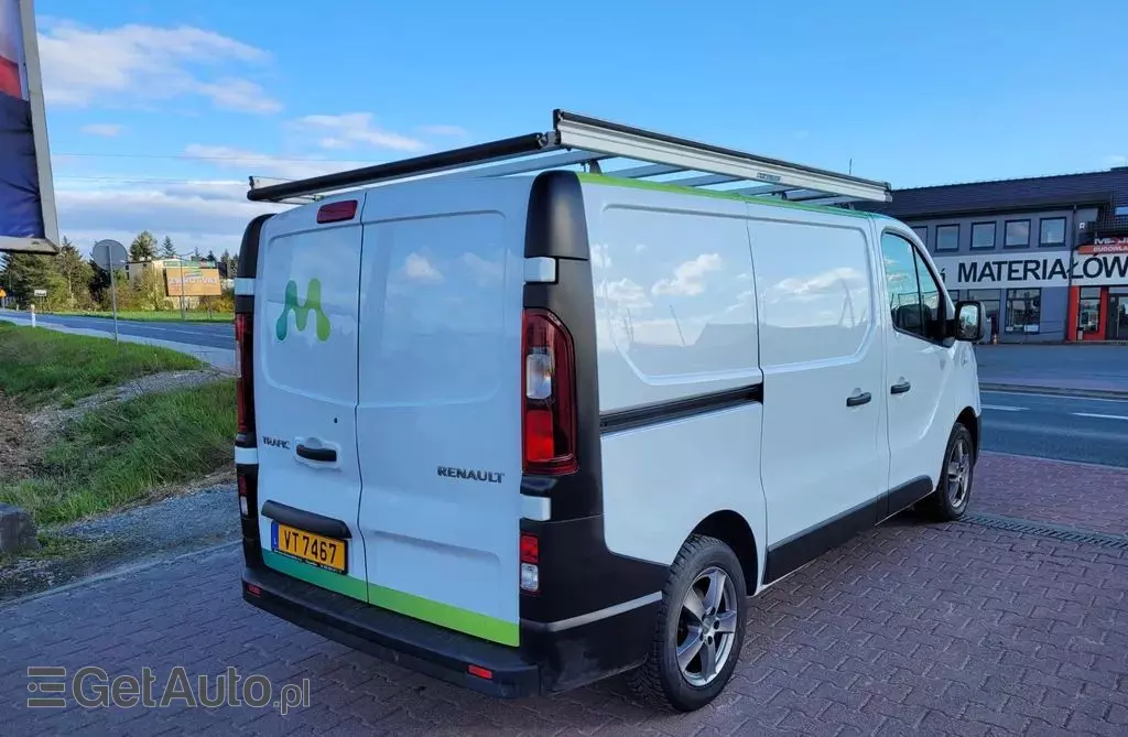RENAULT Trafic 
