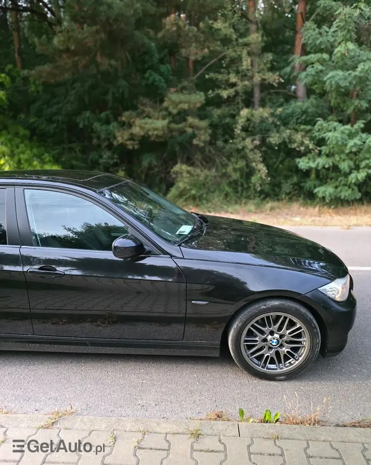 BMW Seria 3 318i