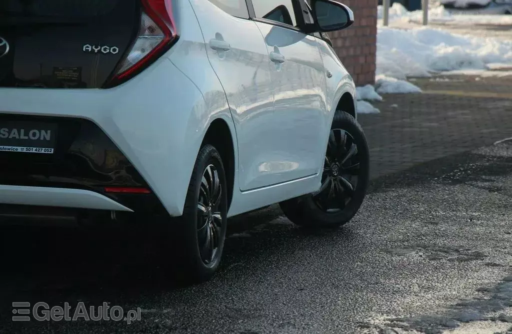 TOYOTA Aygo 