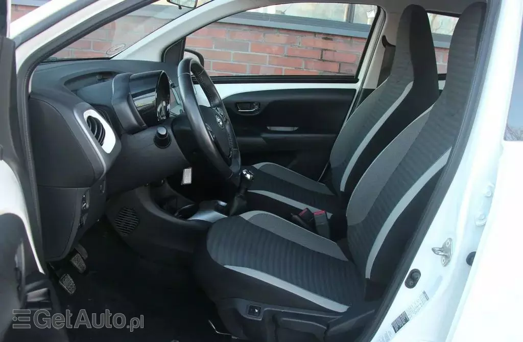 TOYOTA Aygo 