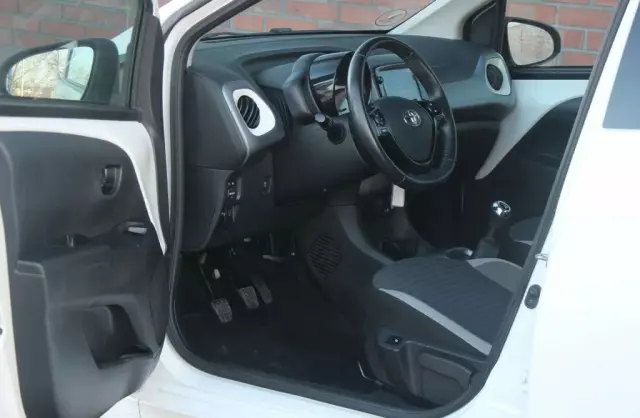 TOYOTA Aygo 