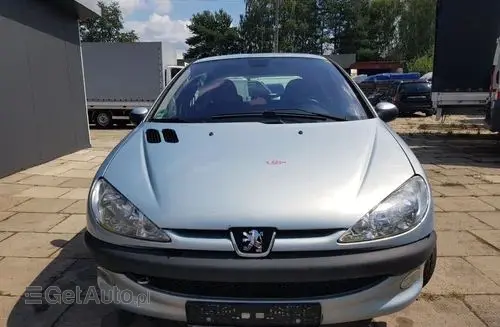 PEUGEOT 206 