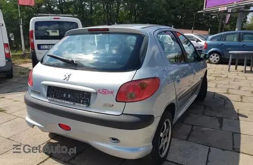 PEUGEOT 206 