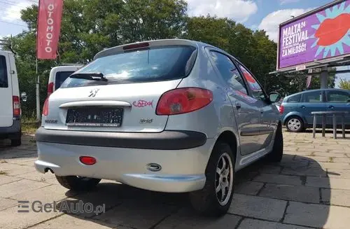 PEUGEOT 206 