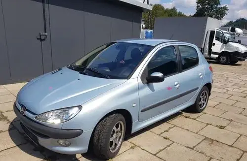 PEUGEOT 206 