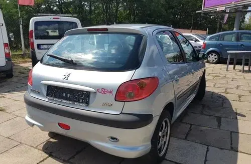 PEUGEOT 206 
