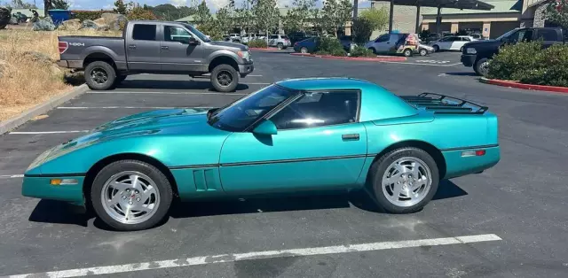 CHEVROLET Corvette 