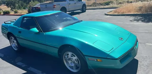 CHEVROLET Corvette 