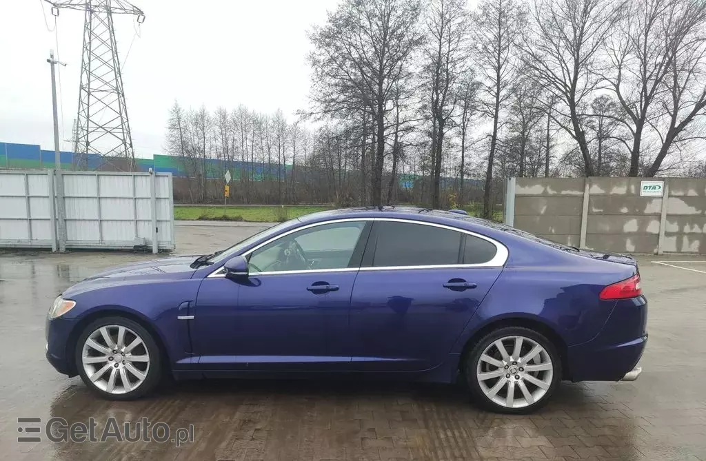JAGUAR XF 