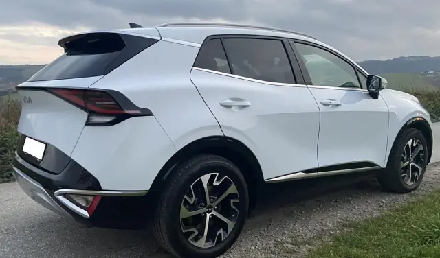 KIA Sportage 1.6 CRDI L Business Line Plus 2WD DCT