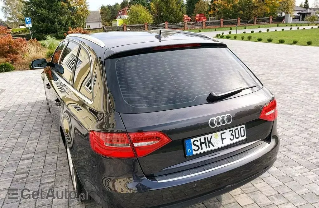 AUDI A4 