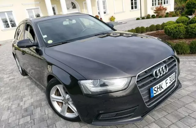 AUDI A4 