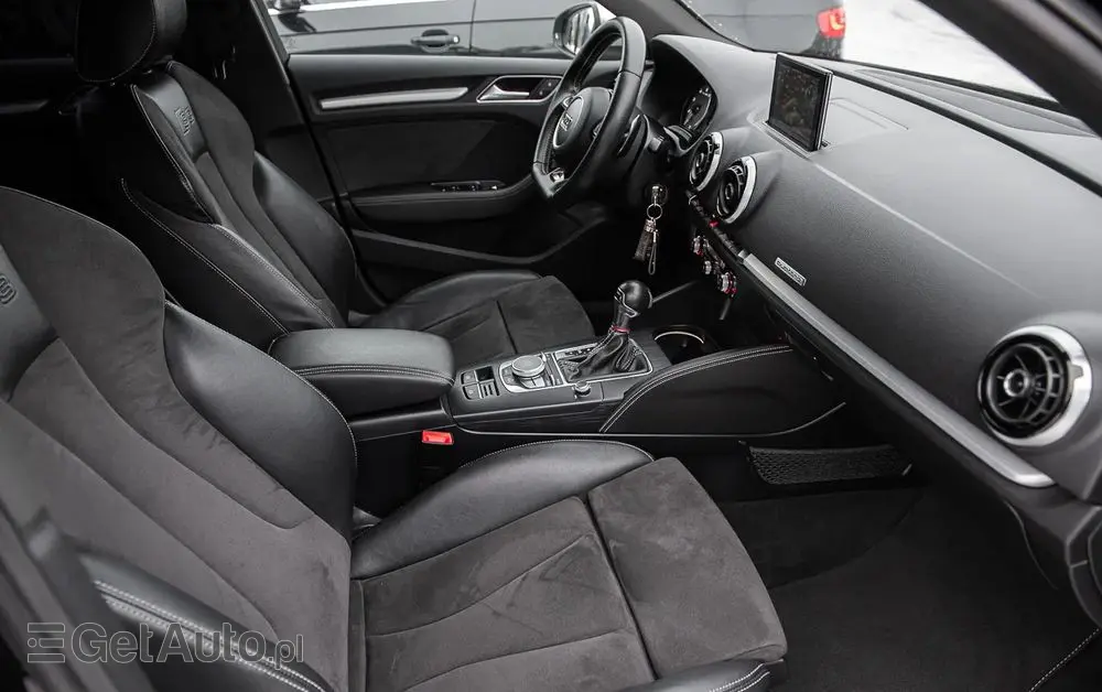 AUDI S3 Sportback S tronic