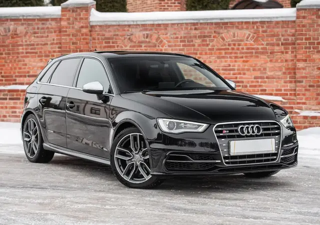 AUDI S3 Sportback S tronic