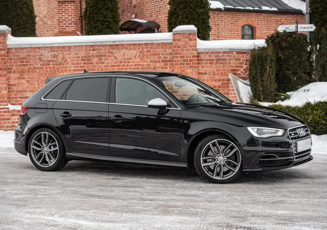 AUDI S3 Sportback S tronic