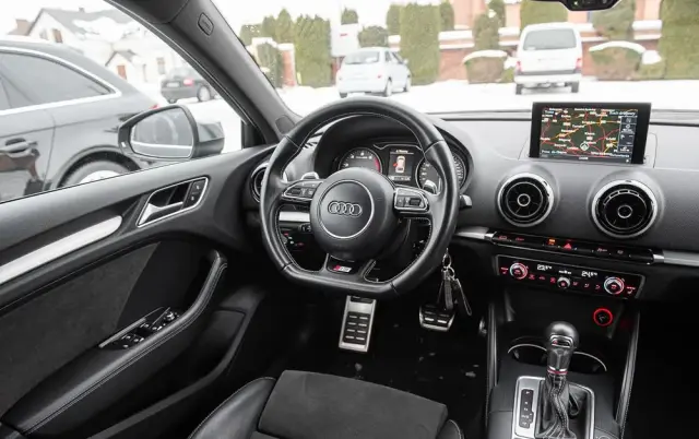 AUDI S3 Sportback S tronic