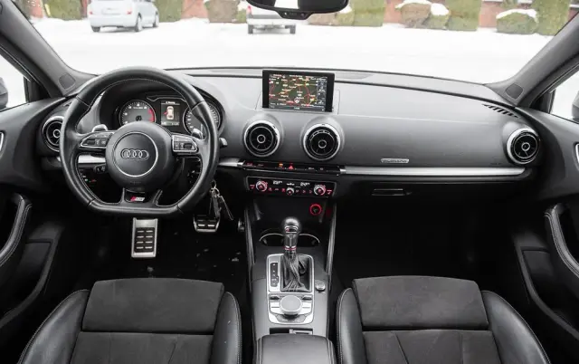 AUDI S3 Sportback S tronic