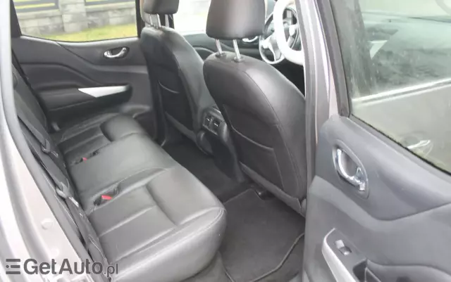 NISSAN Navara DC 4x4 Autm Acenta